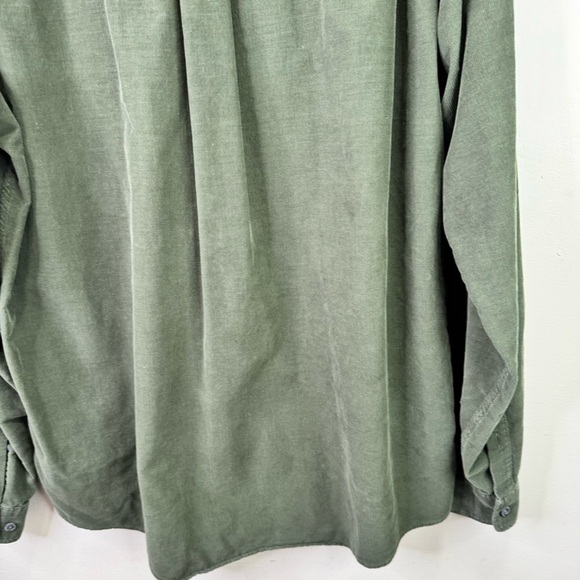 Eddie Bauer Green Corduroy Button Down Shirt Size XLarge Tall 100% Cotton - Picture 2 of 9
